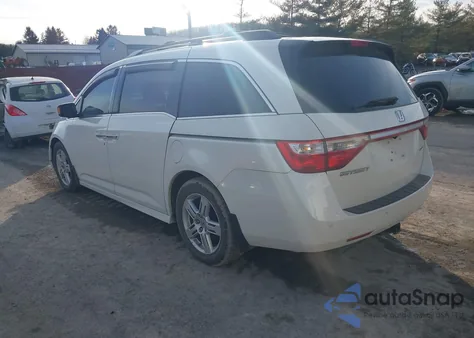 2013 Honda Odyssey Touring/Touring Elite z USA, uszkodzony, nr VIN 5FNRL5H97DB042705